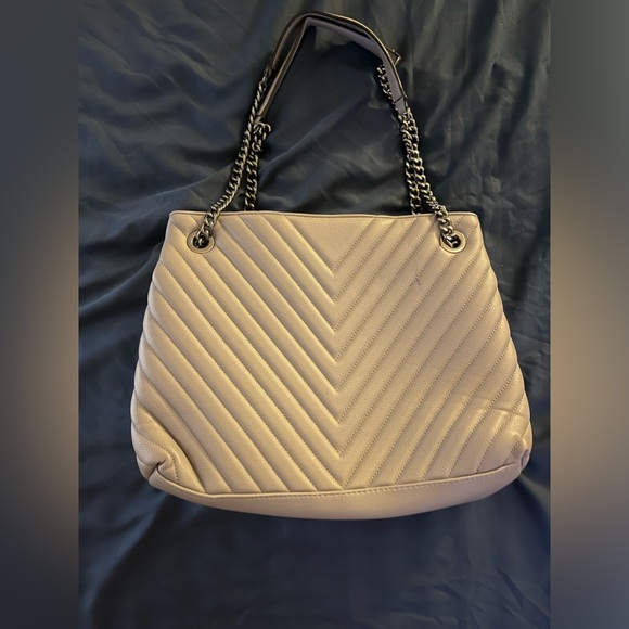 Victoria’s secret chain shoulder tote bag, color grey, size large tote. - Picture 4 of 4